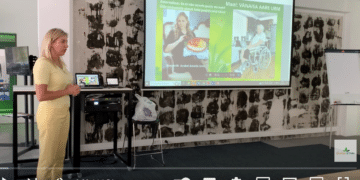 Annika Urm esitlus diabeedi õdedele ketogeense ja madala süsivesikusisaldusega toitumisest, enda 13 a diabeedi kogemusest ja kogu uuest Low Carb toidumaailmast, kus kogu toit, mida ettekujutate on võimalik valmistada madala süsivesikusisaldusega, tervislikult ja suhkruvabalt!