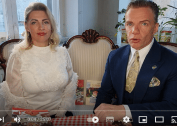 Annika Urm kahe suhkruvaba raamatu autor, low carb ehk madalate süsivesikute sisaldusega toidu spetsialist.